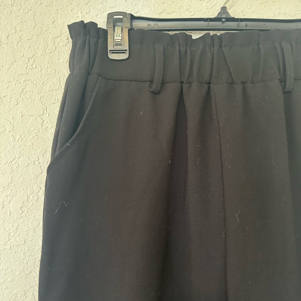 Women’s Black Preppy Cuffed Trousers With Elastic High Waist and Pockets - Picture 2 of 8